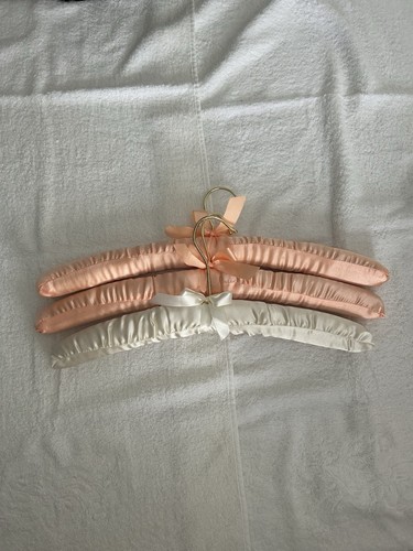 Satin padded coat hangers - , x3