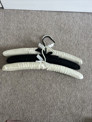 Set padded coat hangers - padded,