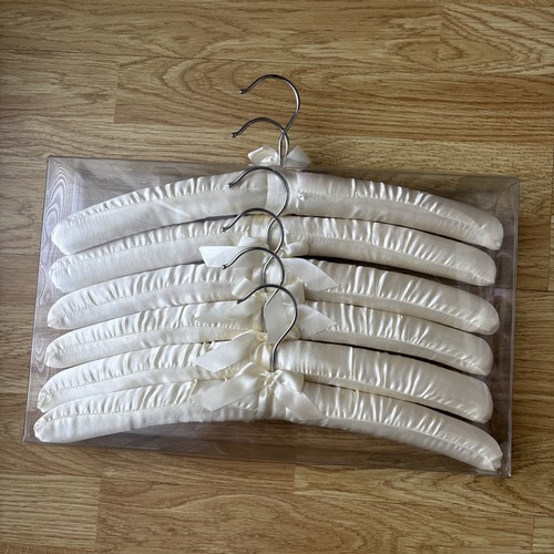 Set satin cream clothes - satin,