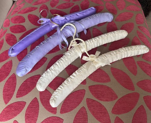 Four padded hangers cream - four,